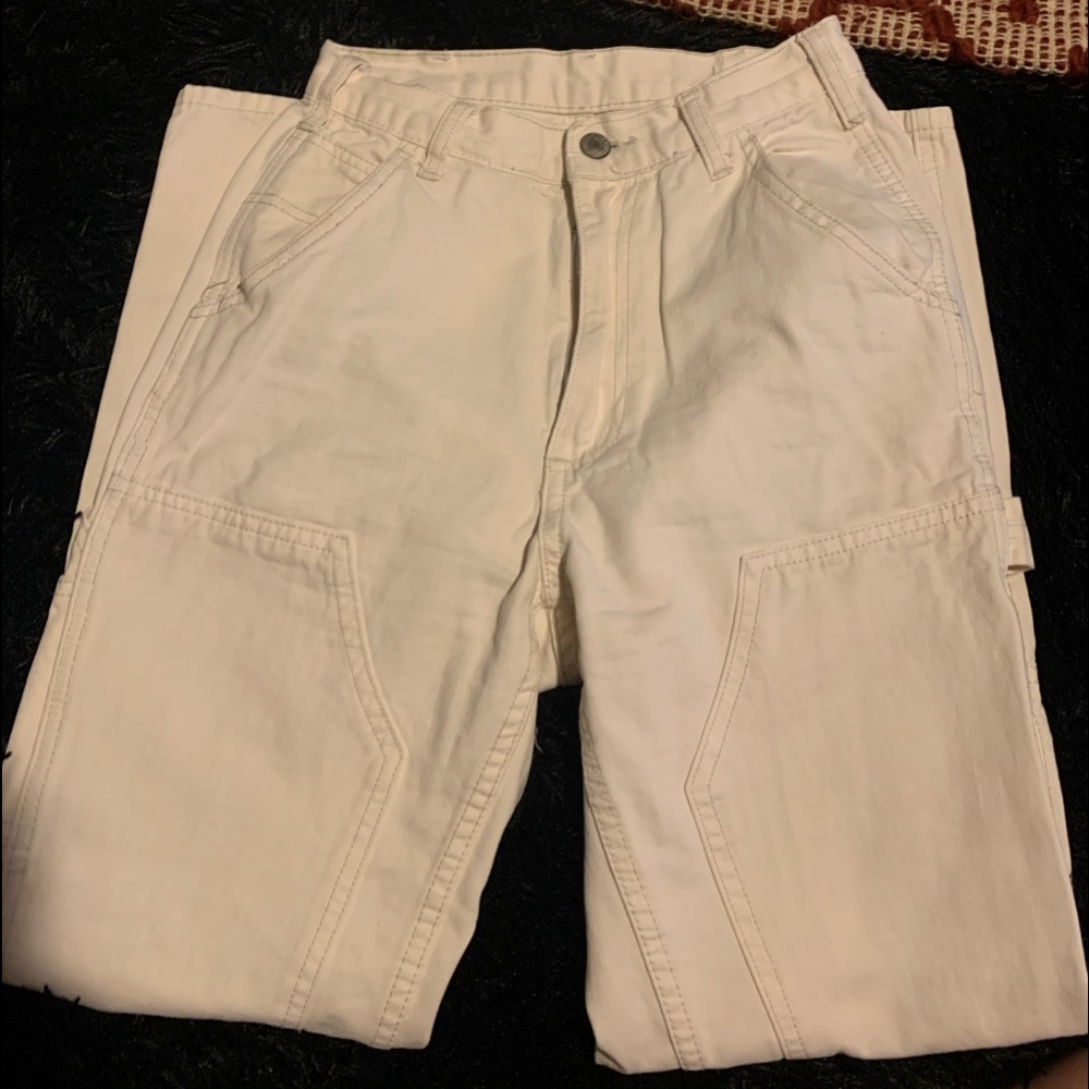 BRANDY MELVILLE WHITE CARGO JEANS🤍